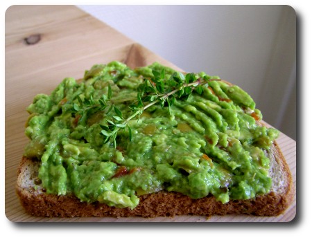 macka med olivguacamole