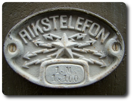 rikstelefon med "autokonrtast"