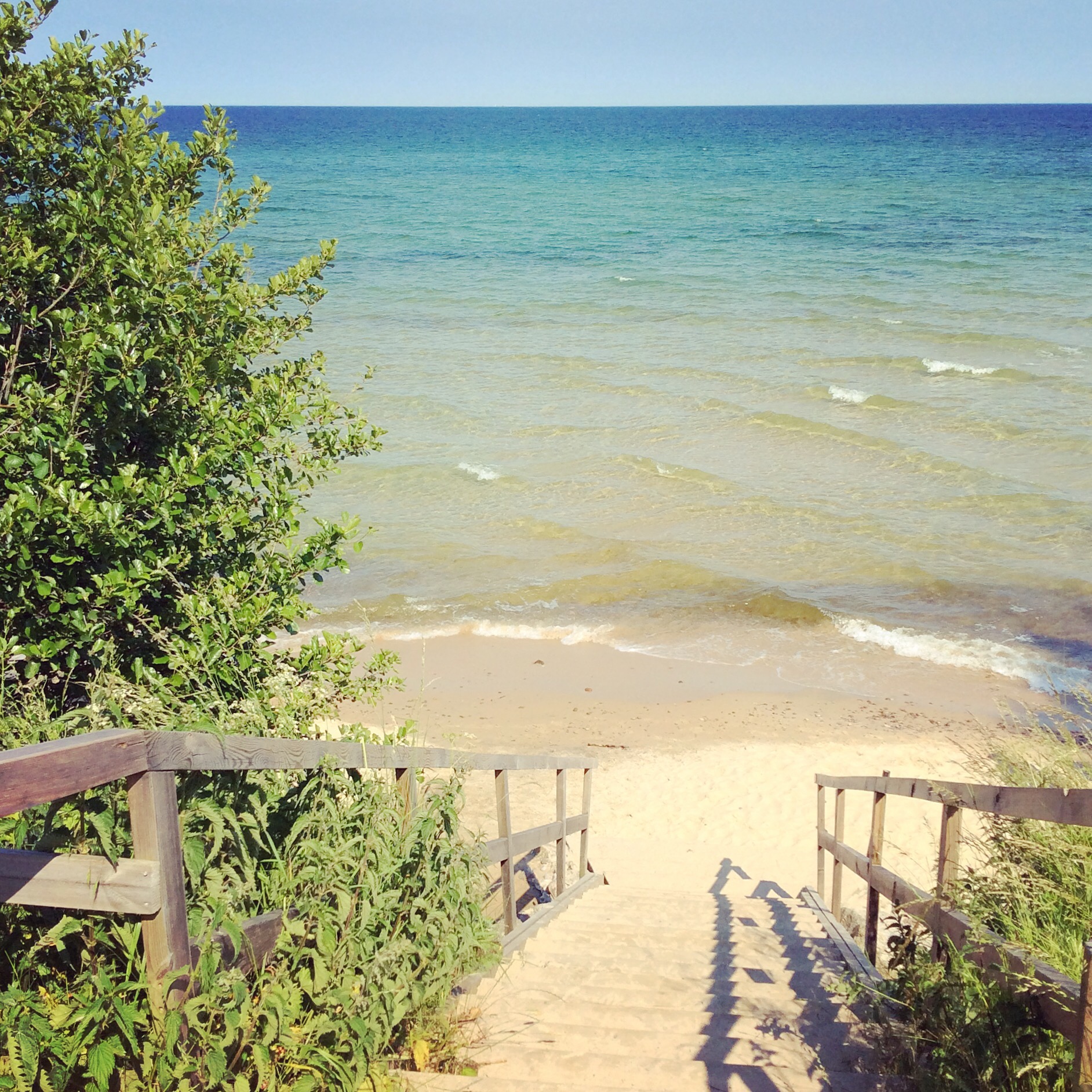 trappan till sandstranden vid Knäbäckshusen - Sveriges vackraste strand